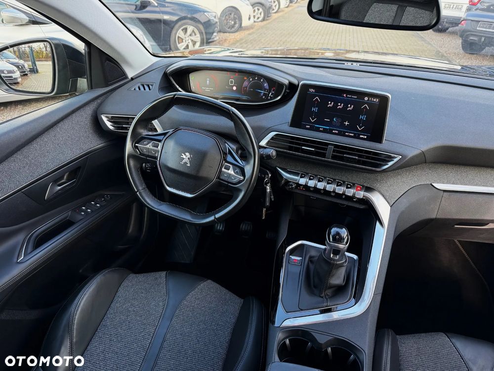 Peugeot 3008 1.2 PureTech Allure S&S - 12