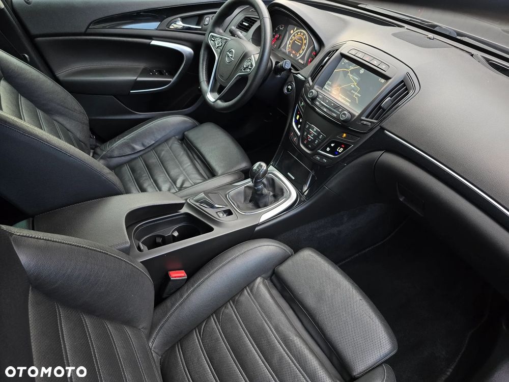 Opel Insignia - 19