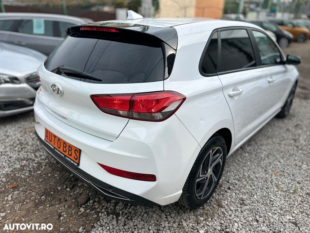 Hyundai i30 1.6 CRDI DCT Premium - 2