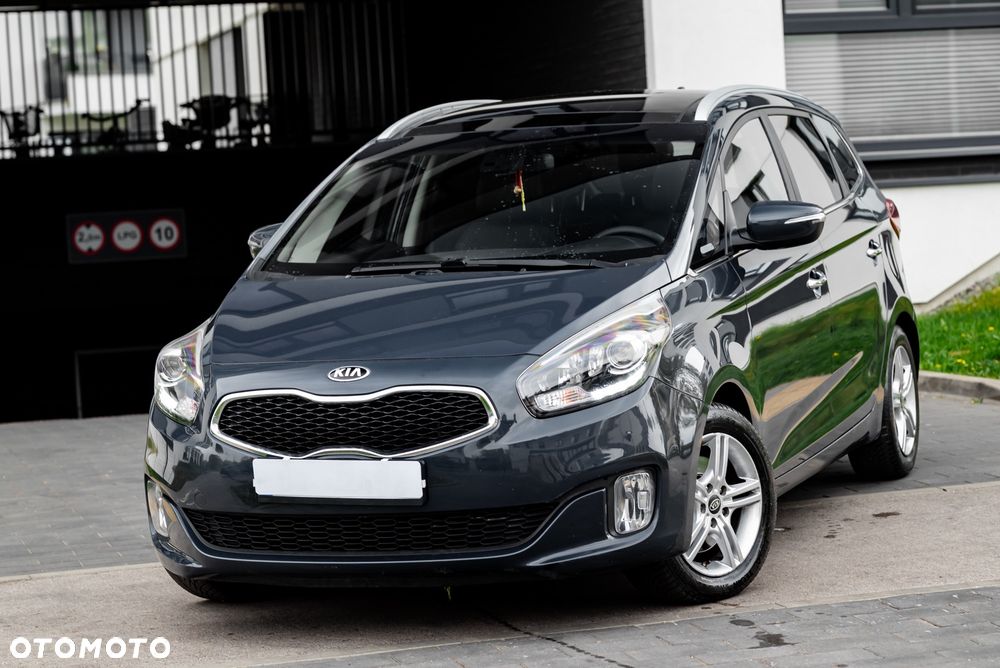 Kia Carens 1.7 CRDi 141 ISG Vision - 1