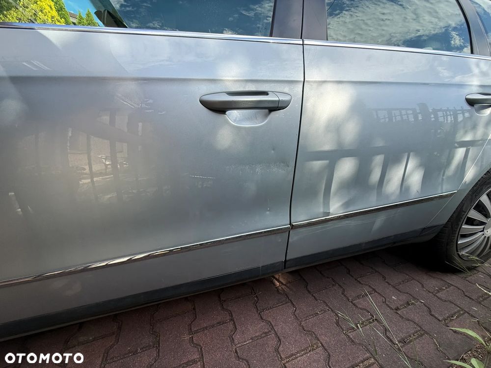 Volkswagen Passat 2.0 TDI Comfortline - 10