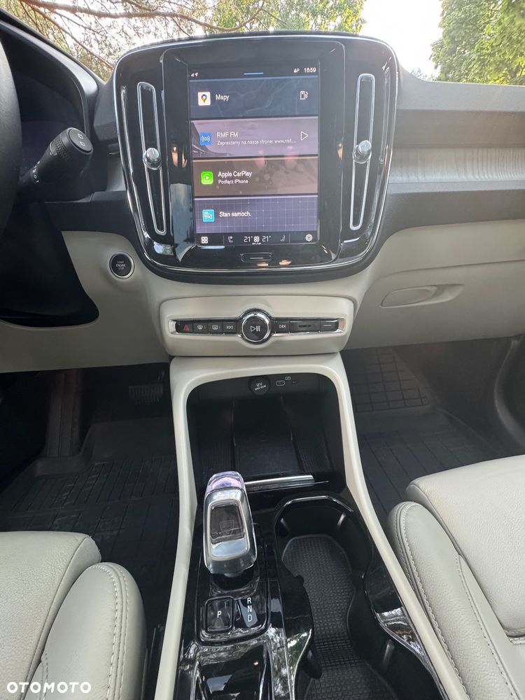 Volvo XC 40 B5 AWD Ultimate Dark - 23