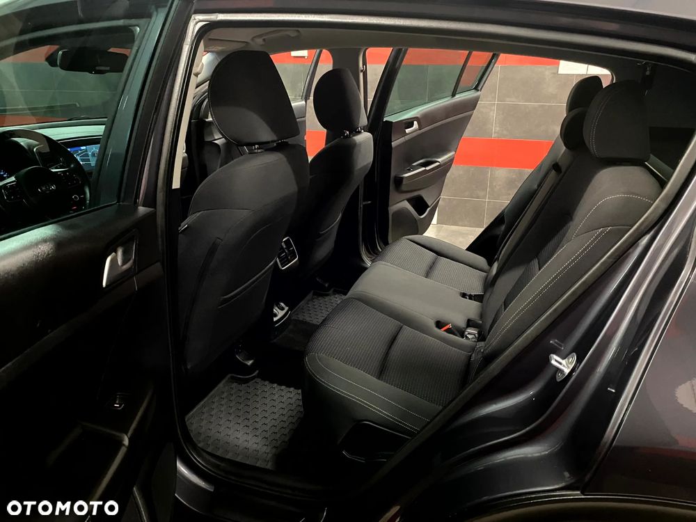 Kia Sportage 1.6 GDI 2WD VISION - 19