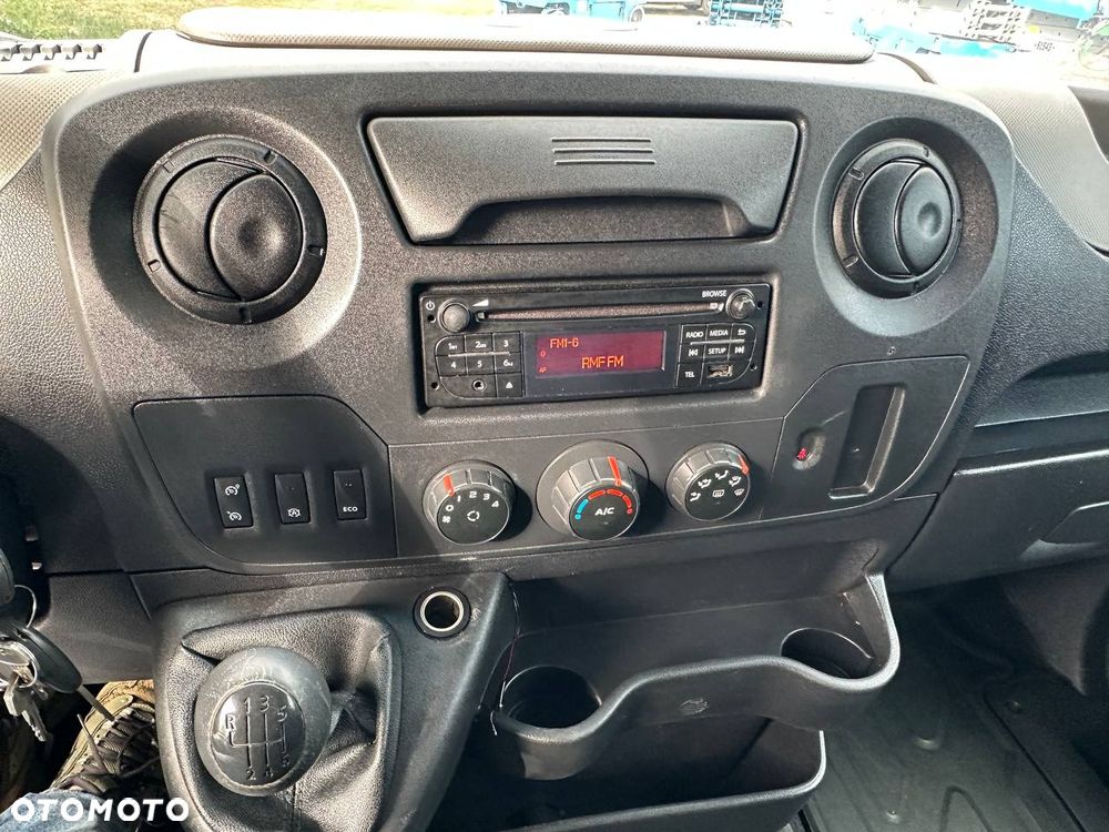 Renault Master - 15