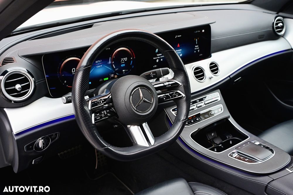 Mercedes-Benz E 300 4MATIC 9G-TRONIC AMG Line - 33