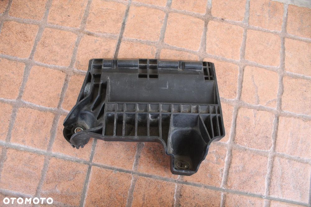 PODSTAWA AKUMULATORA FORD MONDEO MK4 6G91-10663-A - 3