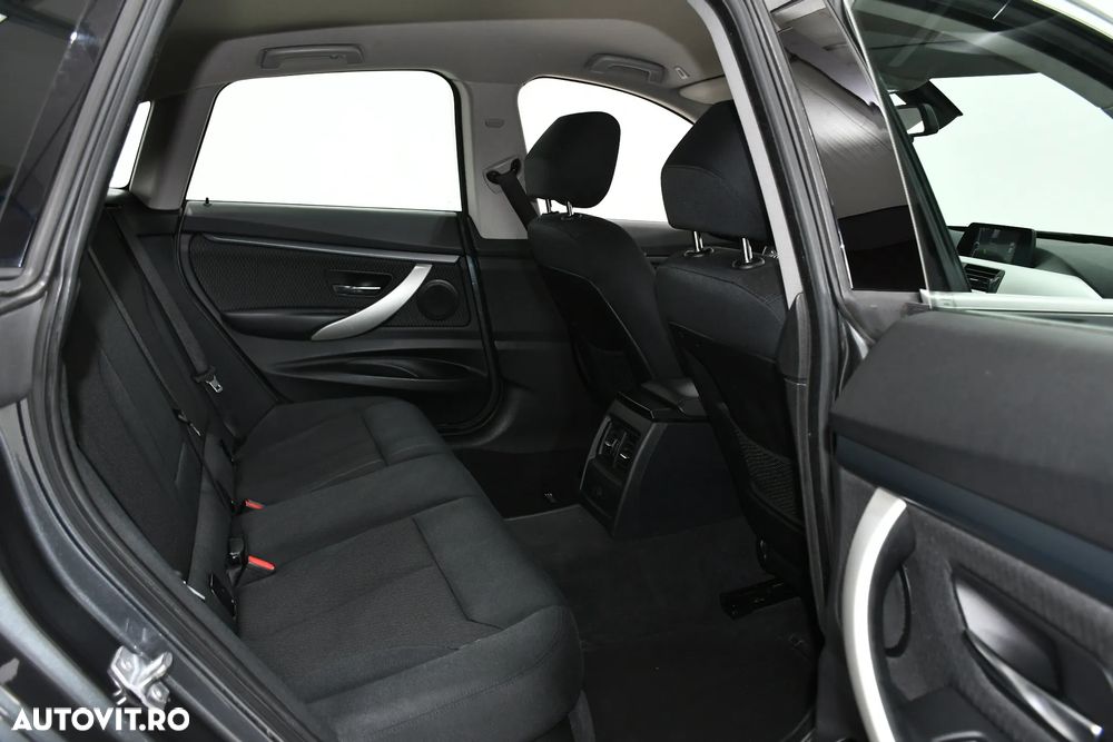 BMW Seria 3 318d Aut. - 7