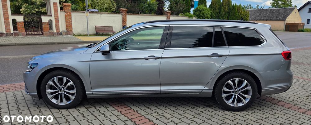 Volkswagen Passat - 2