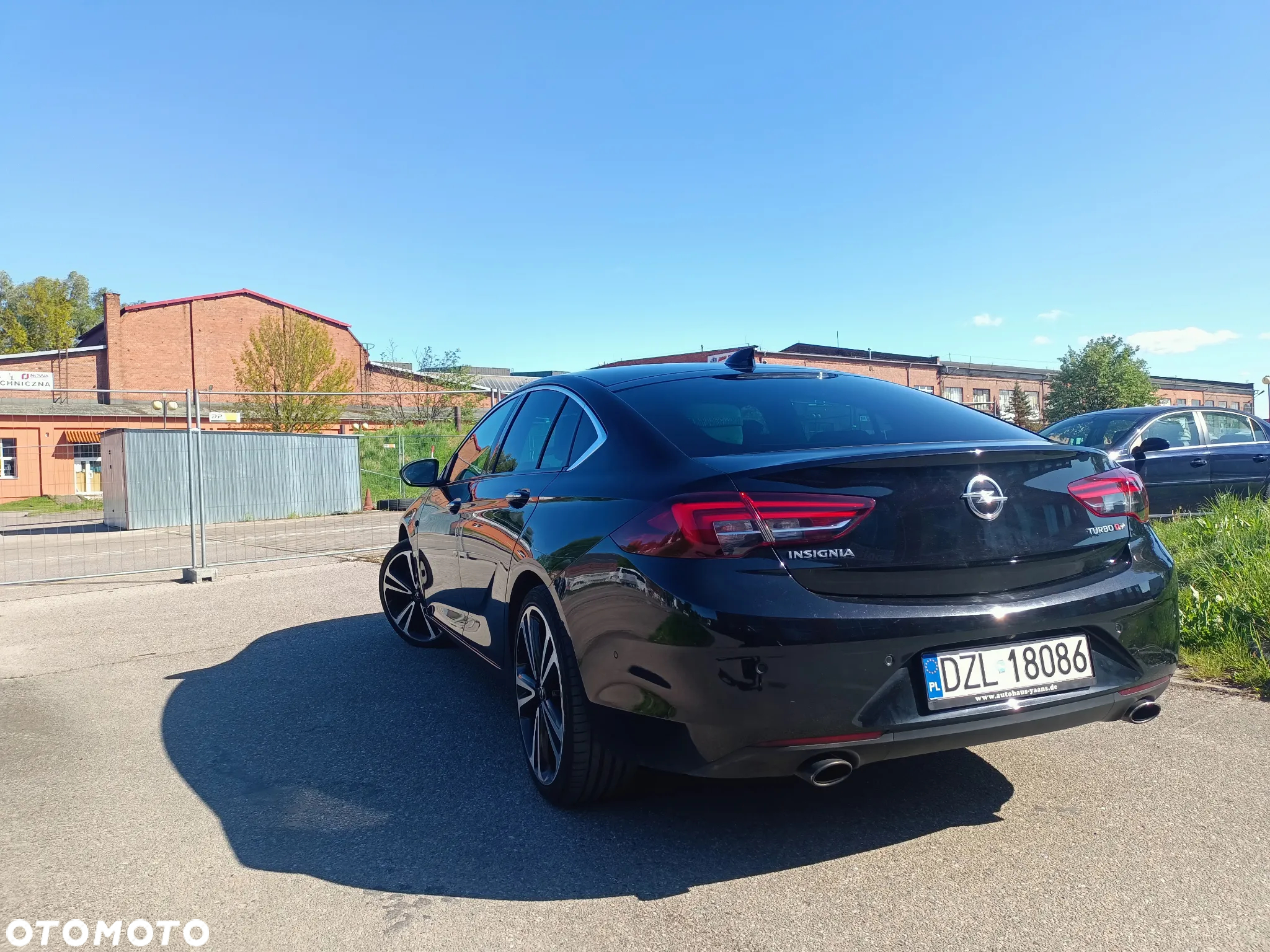 Opel Insignia Grand Sport 2.0 BiTurbo D 4x4 Automatik GSI - 4