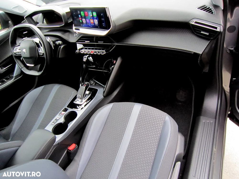 Peugeot 2008 1.5 BlueHDI STT EAT8 Allure - 22
