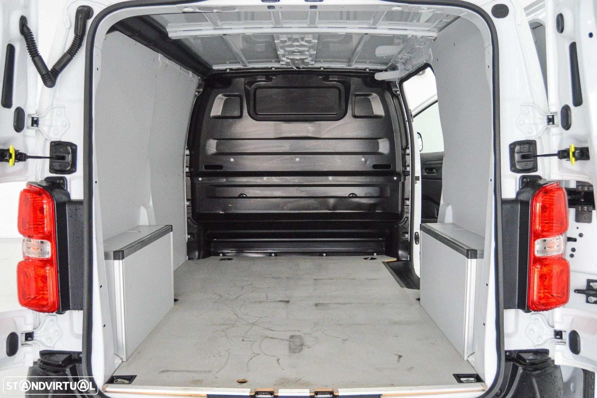 Peugeot Expert 1.5 BlueHDi L2H1 Premium Standard - 10