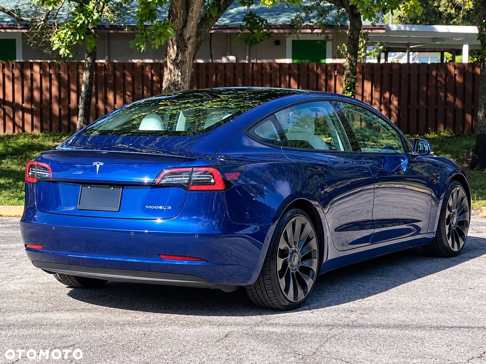 Tesla Model 3 Langstreckenbatterie Allradantrieb Dual Motor Performance - 6