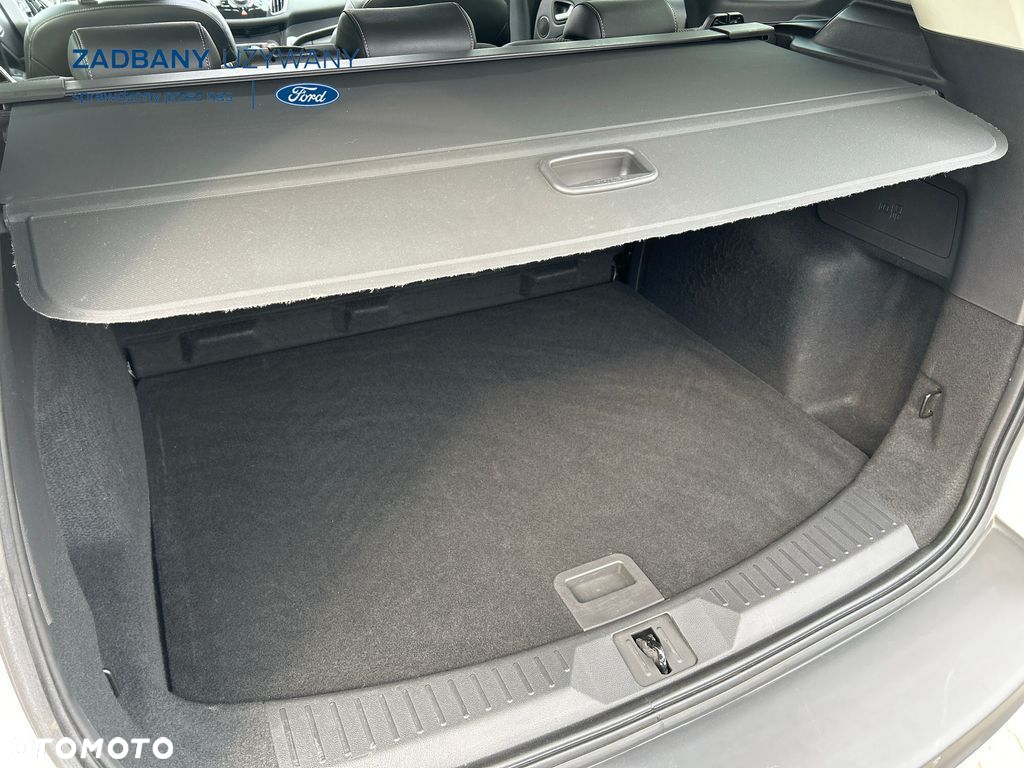 Ford Kuga 1.5 EcoBoost 2x4 Titanium - 11