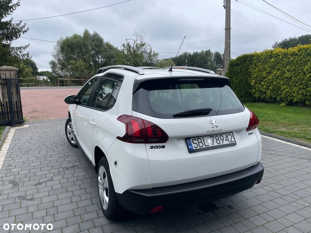 Peugeot 2008 1.2 Pure Tech Style - 6