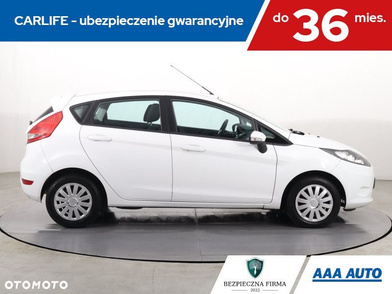 Ford Fiesta - 8