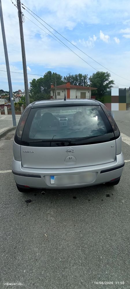 Opel Corsa 1.2 16V Enjoy - 2