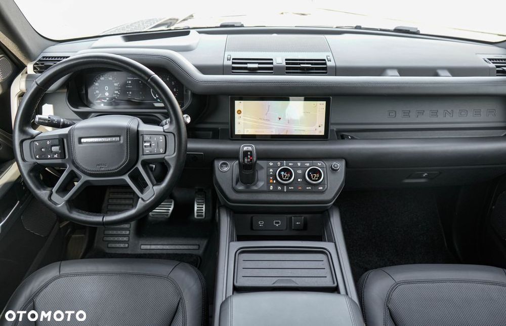 Land Rover Defender 3.0 P400 mHEV X - 17