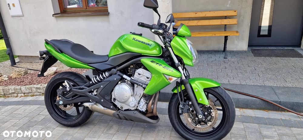 Kawasaki ER - 2