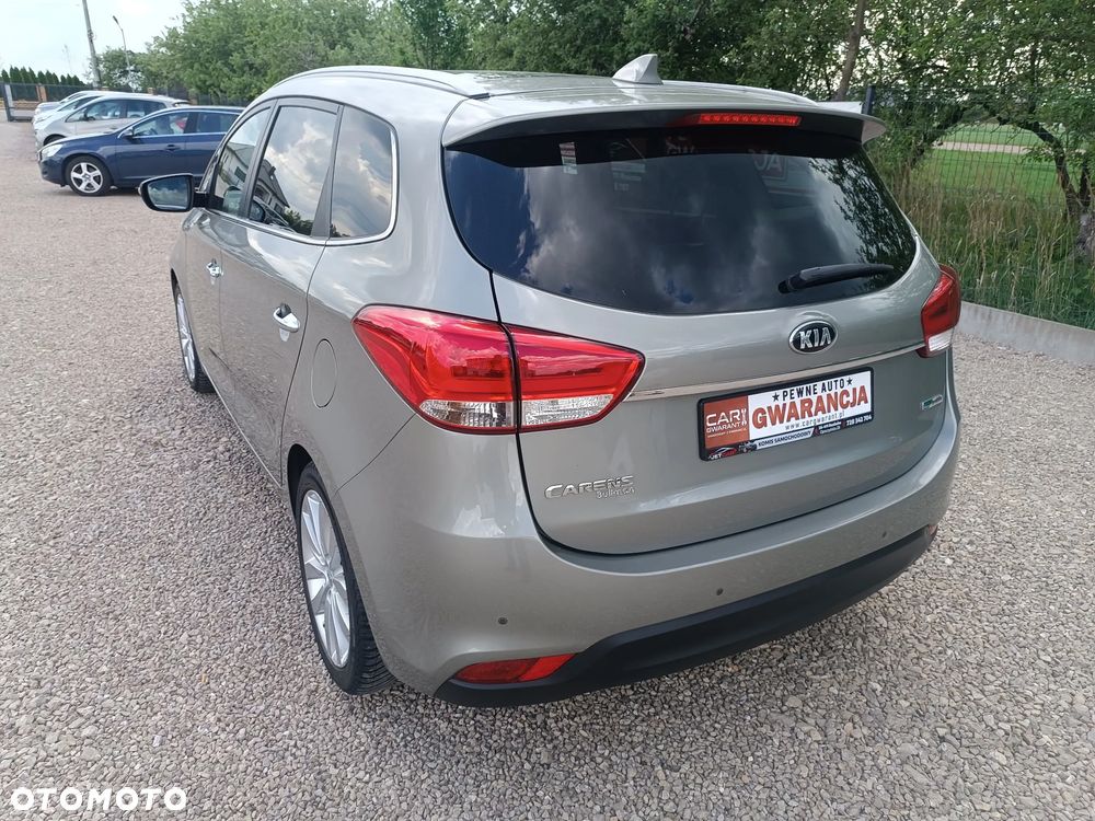 Kia Carens 1.7 CRDi 115 Dream Team Edition - 22