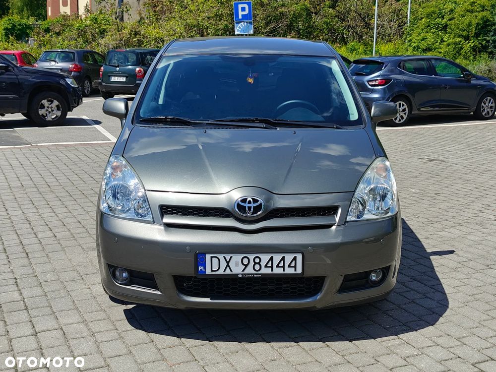 Toyota Corolla Verso 2.2 D-4D DPF Executive - 14