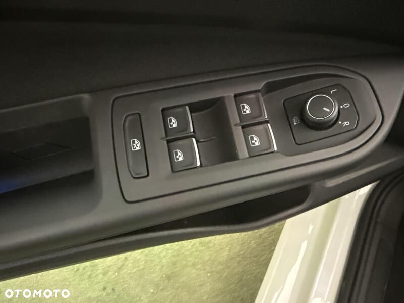 Volkswagen Golf 1.0 TSI Life - 13