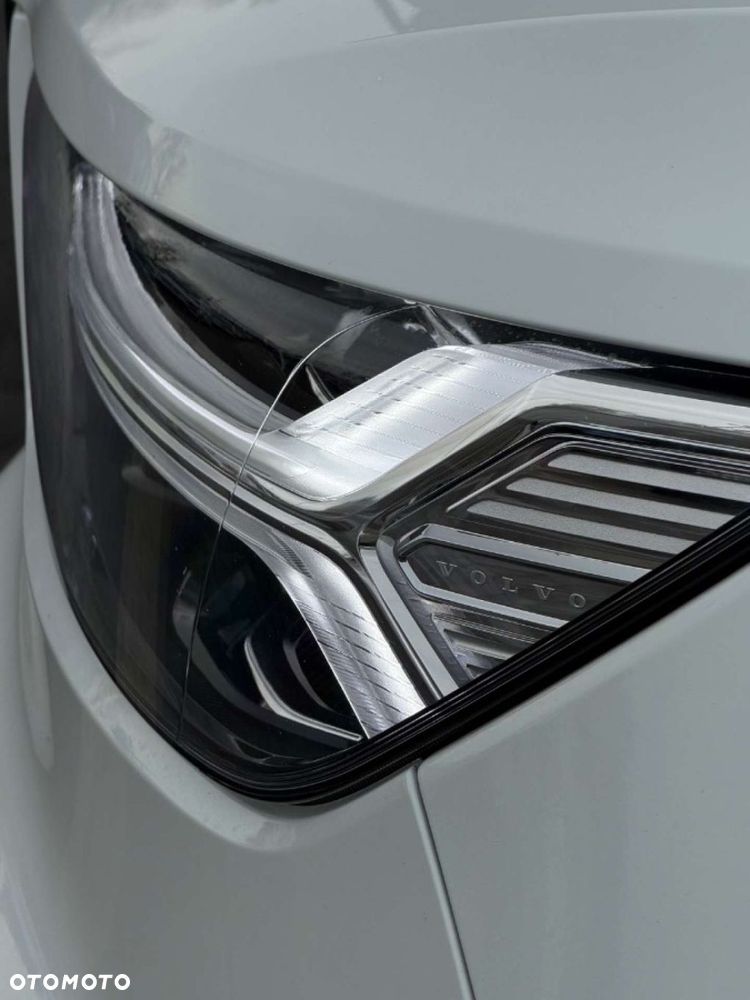 Volvo XC 40 D4 AWD R-Design (Intro Edition) - 5