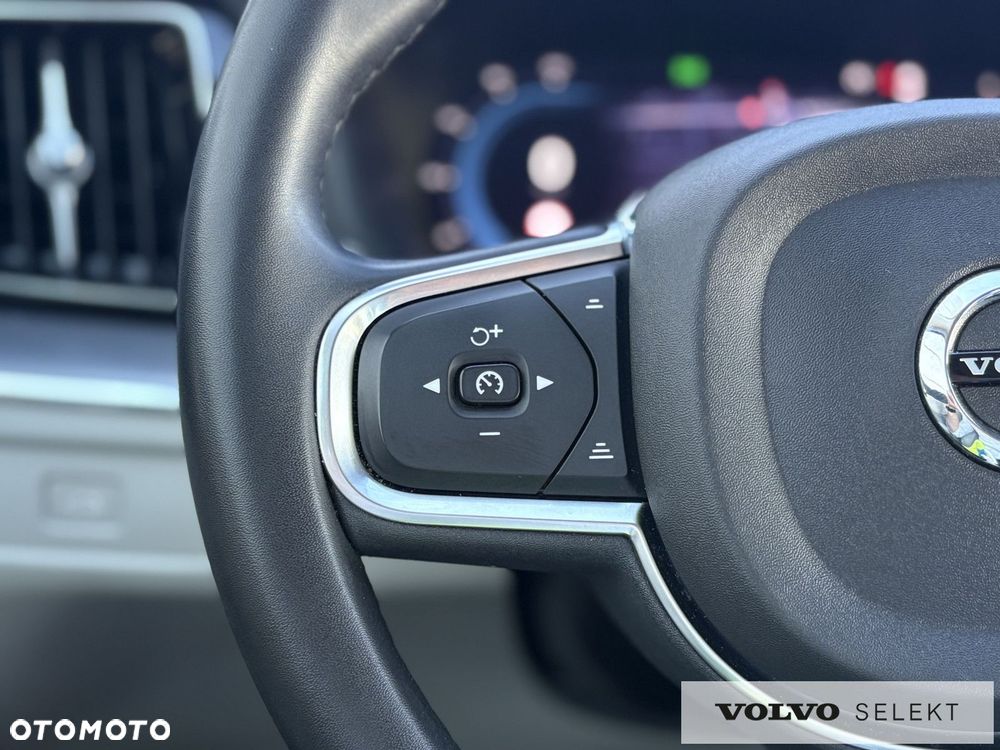 Volvo XC 60 - 8