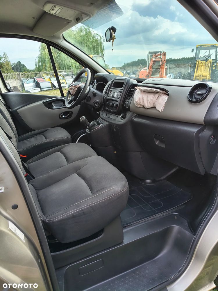 Renault Trafic - 17