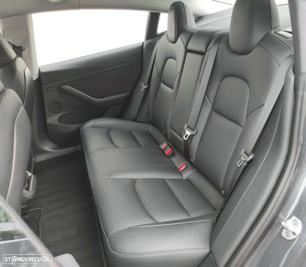 Tesla Model 3 Standard Range Plus RWD - 24