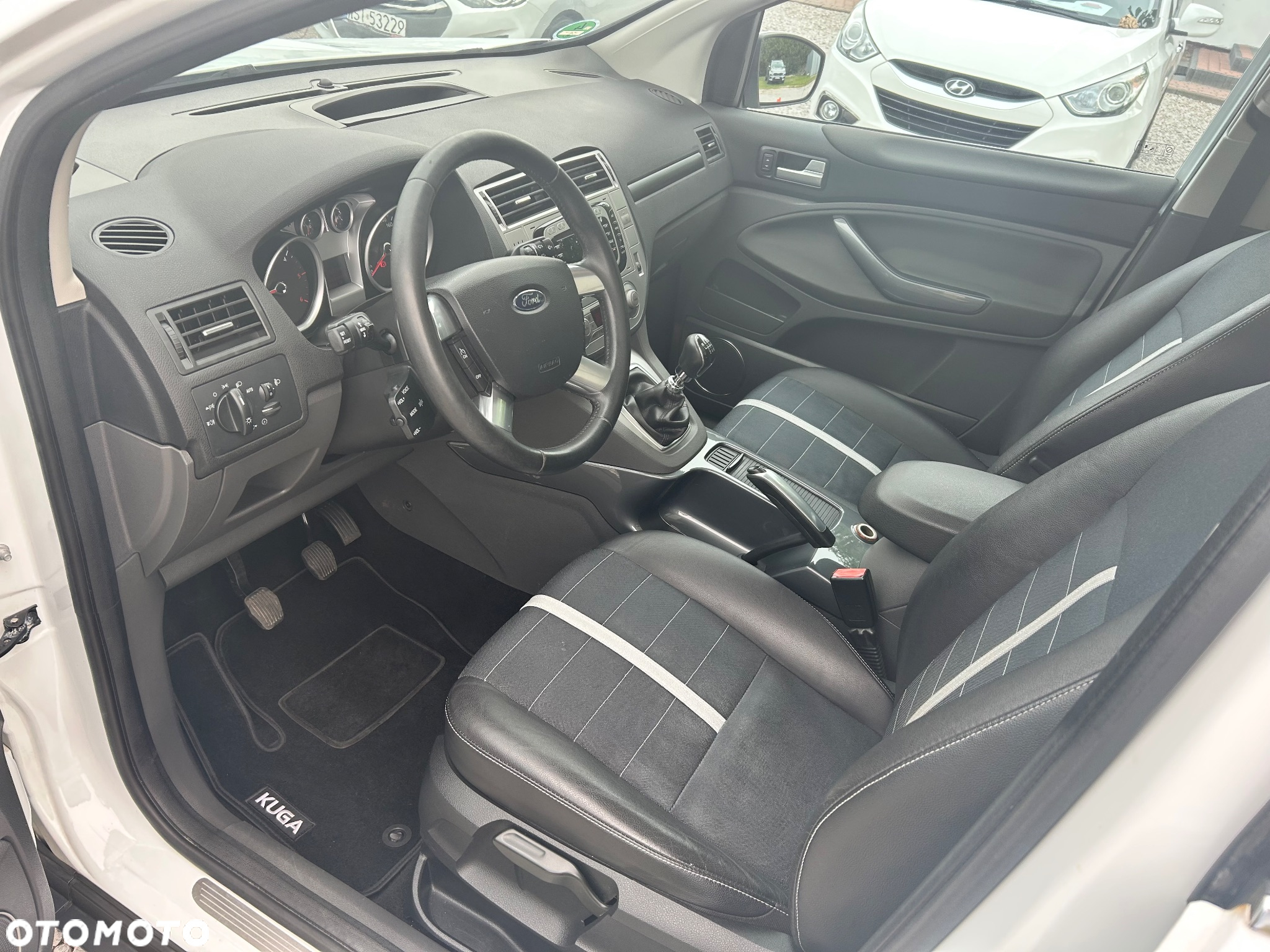 Ford Kuga 2.0 TDCi Titanium - 9