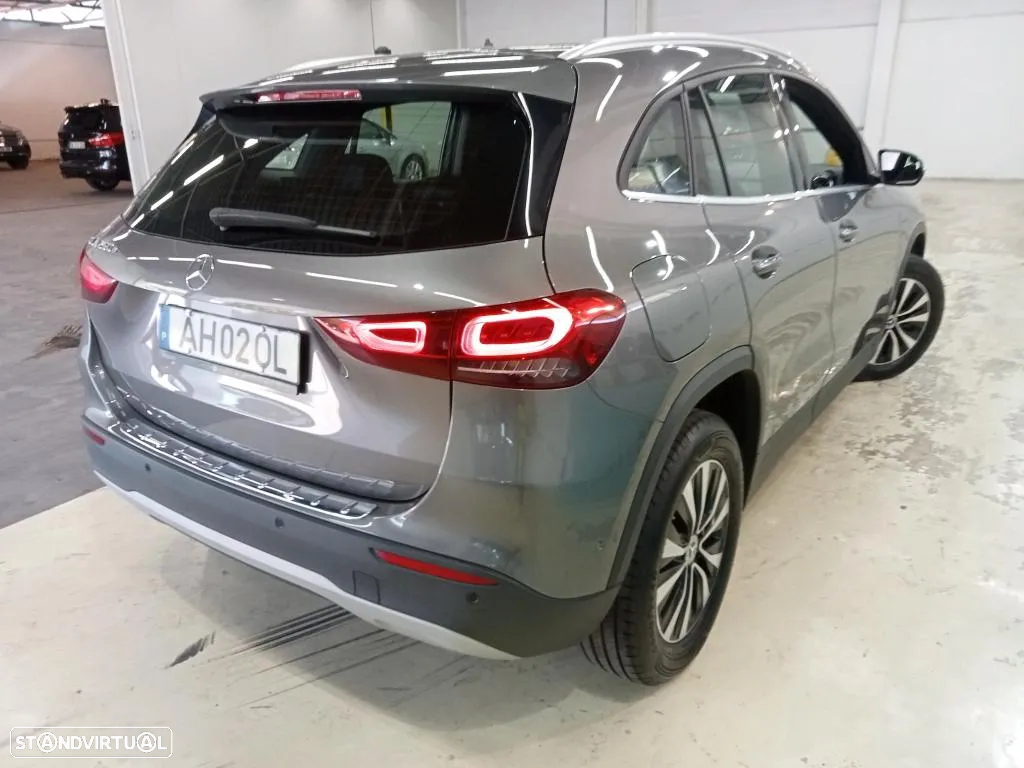 Mercedes-Benz GLA 250 e Style - 3
