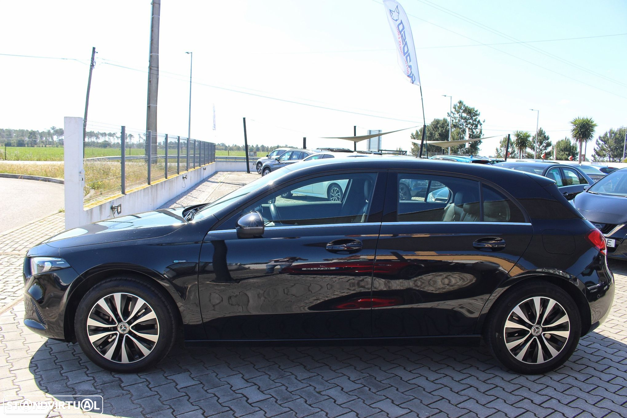 Mercedes-Benz A 250 e Style Plus - 12