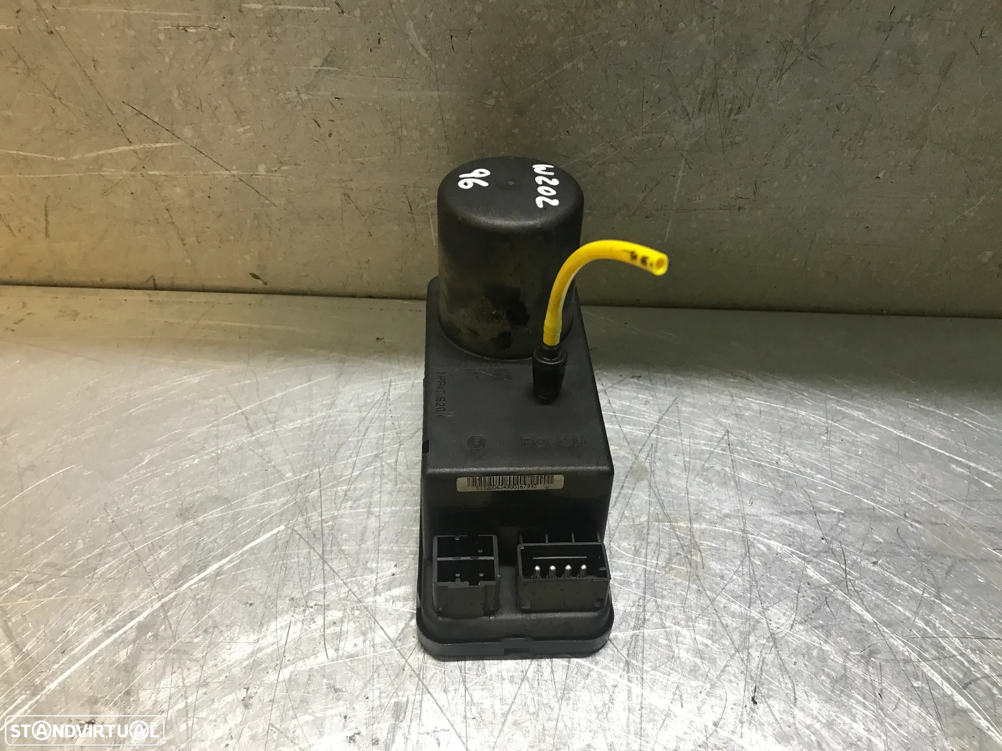 MOTOR VACUO / MODULO FECHO CENTRAL MERCEDES W202 C220 C200 0132006349 2028001648 - 2