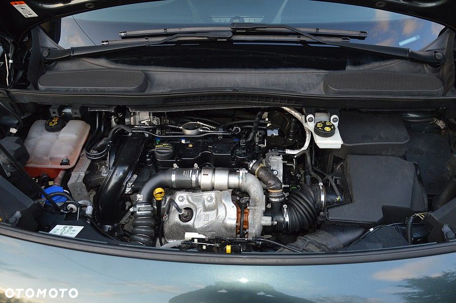 Ford Tourneo Connect 1.5 TDCi Start-Stop Titanium - 39