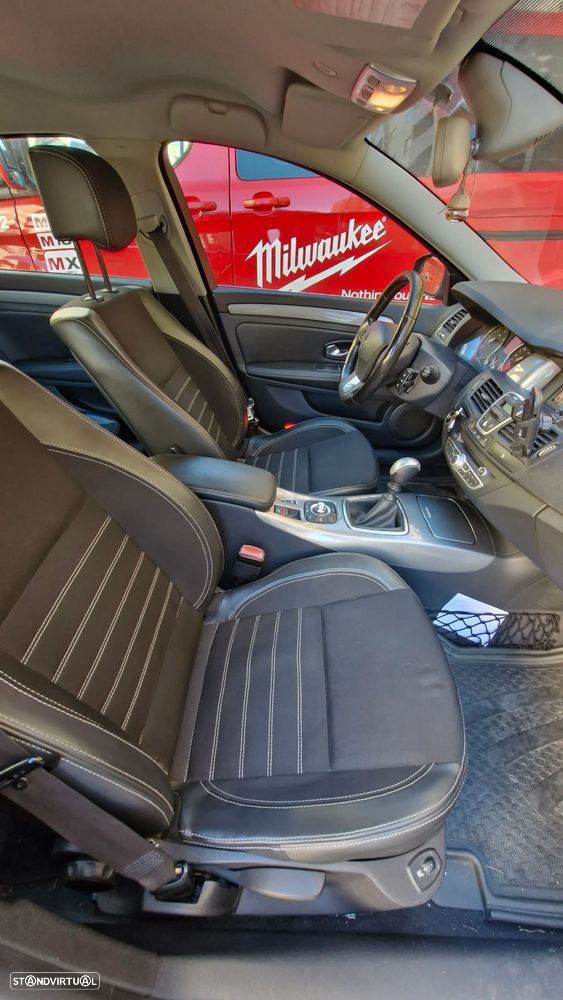 Renault Laguna Break 1.5 dCi Dynamique S - 12