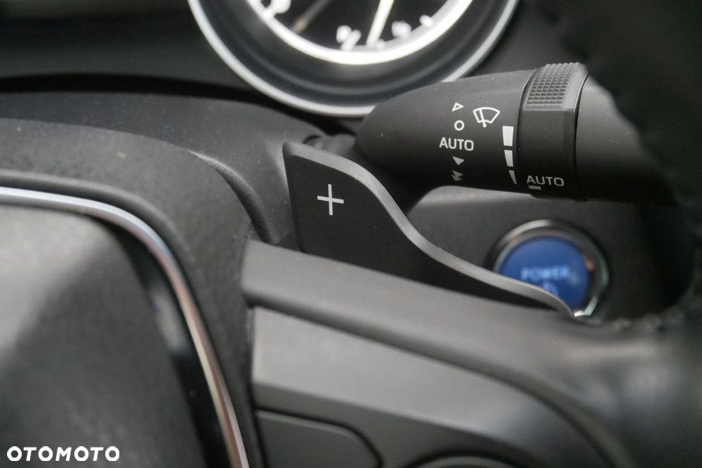 Toyota Camry 2.5 Hybrid Executive CVT - 30
