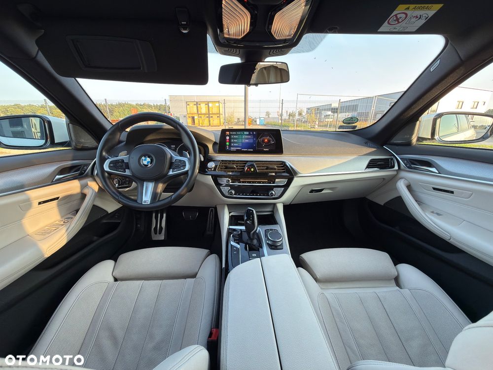 BMW Seria 5 530i xDrive M Sport sport - 28