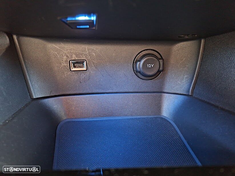 Peugeot 5008 1.2 PureTech Allure Pack - 26