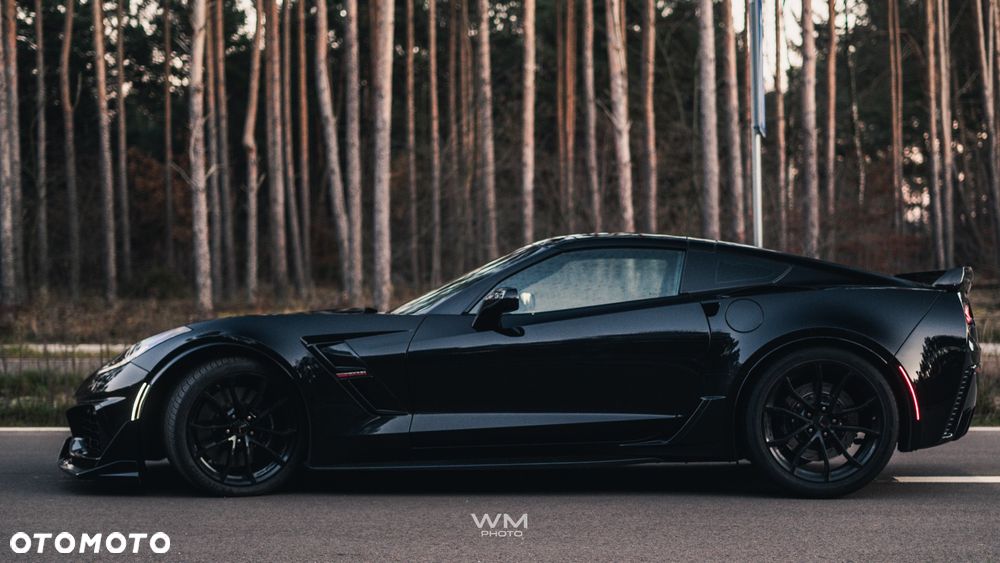 Chevrolet Corvette - 33