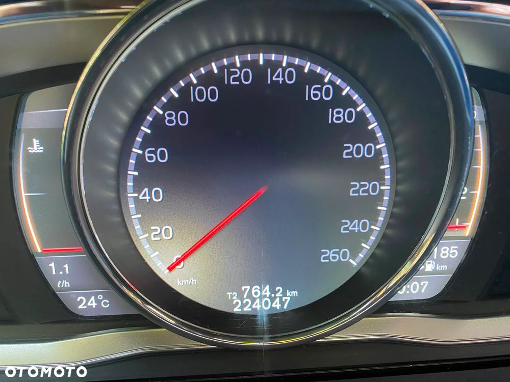 Volvo XC 70 D4 AWD Momentum - 3