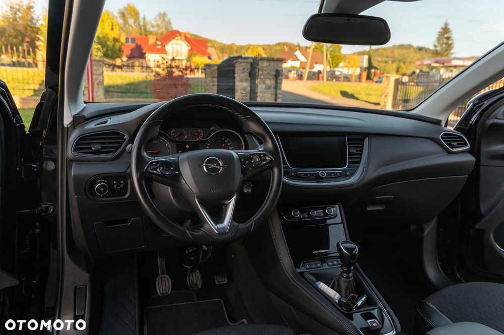 Opel Grandland X 1.2 Start/Stop Elegance - 37