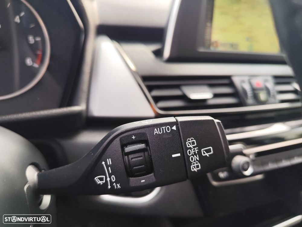 BMW 216 Active Tourer d Line Luxury - 15