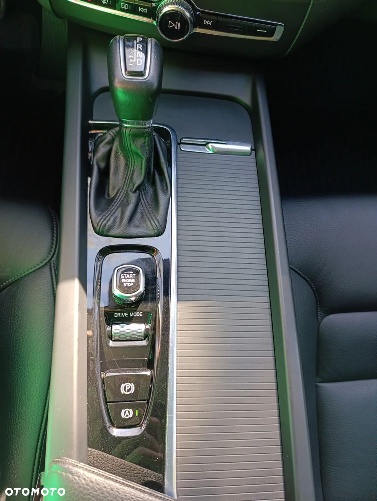 Volvo XC 60 T5 AWD Geartronic Momentum - 15