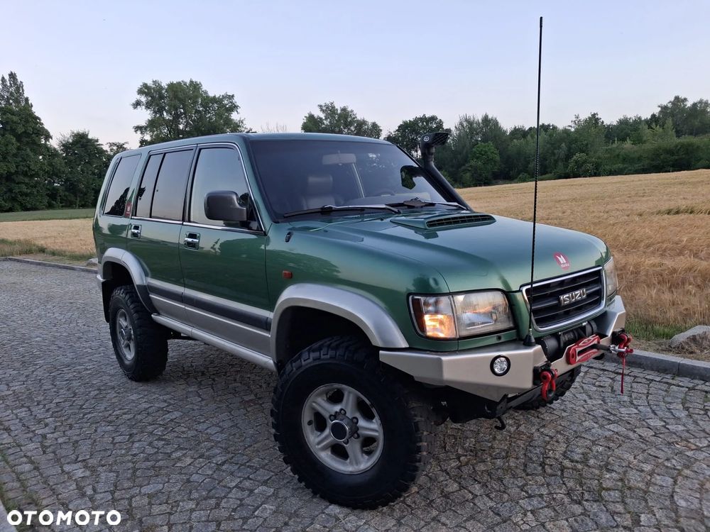 Isuzu Trooper - 20