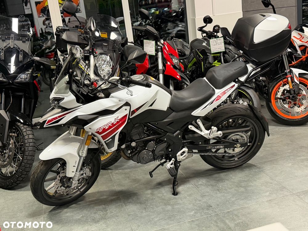 Benelli TRK 251 - 24
