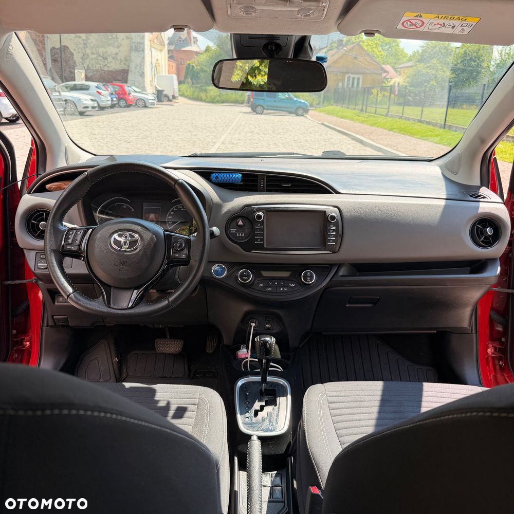 Toyota Yaris - 16