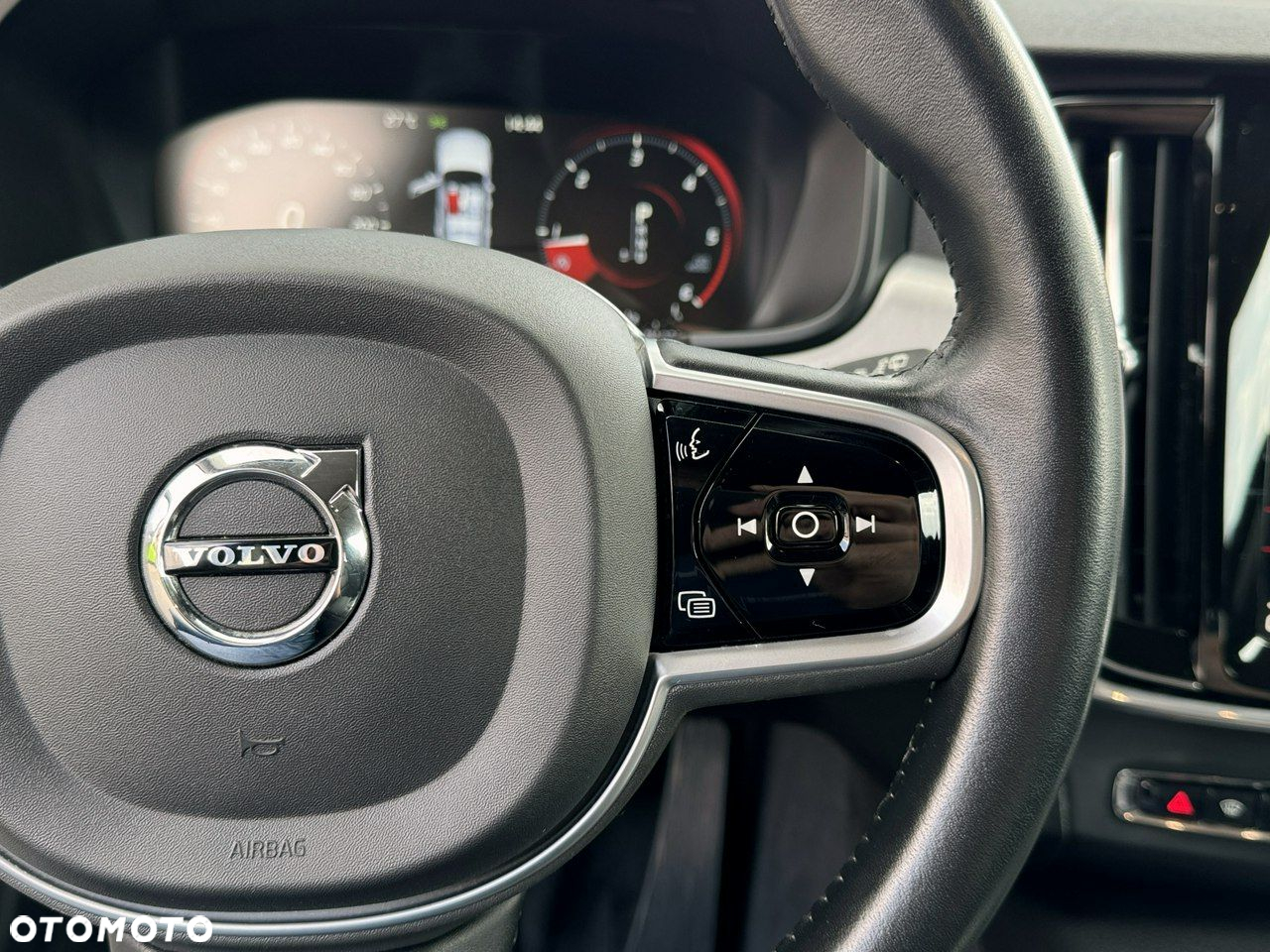 Volvo V90 - 37
