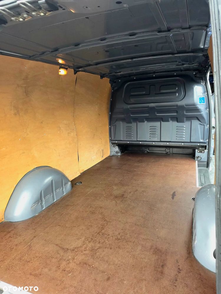 Mercedes-Benz VITO - 16