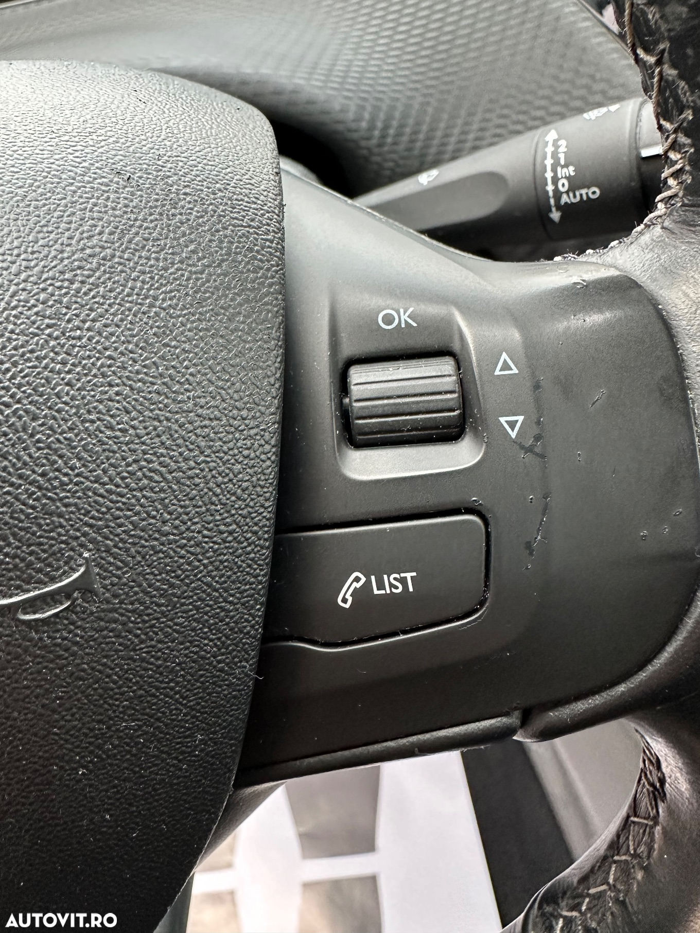 Peugeot 208 - 22