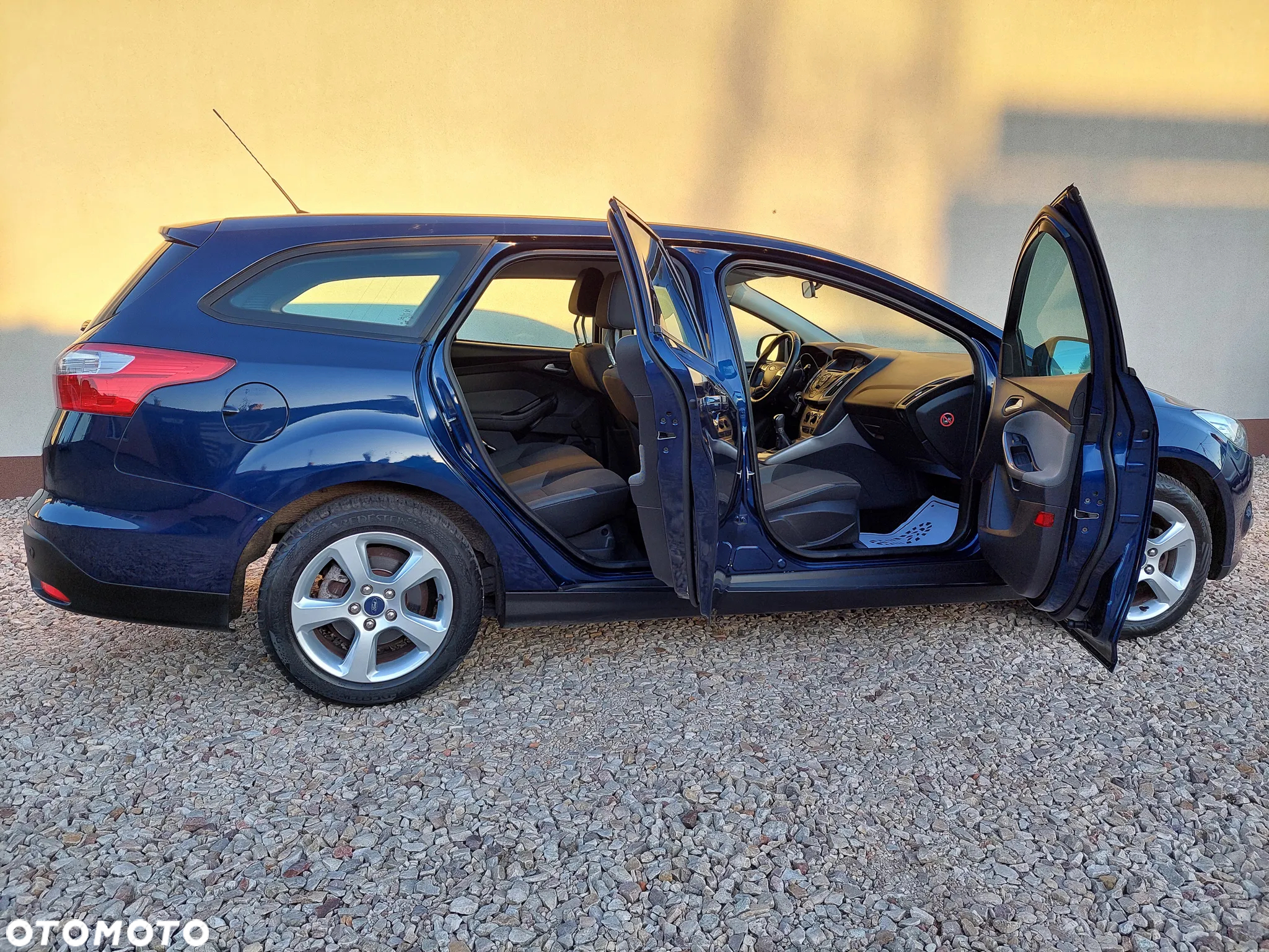 Ford Focus 1.6 Edition - 18